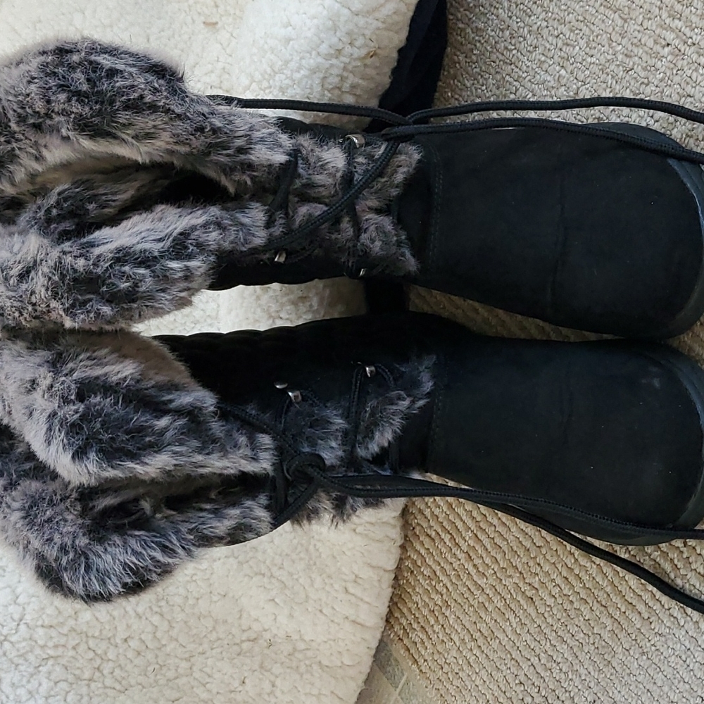 Like new Liz Claiborne size 6